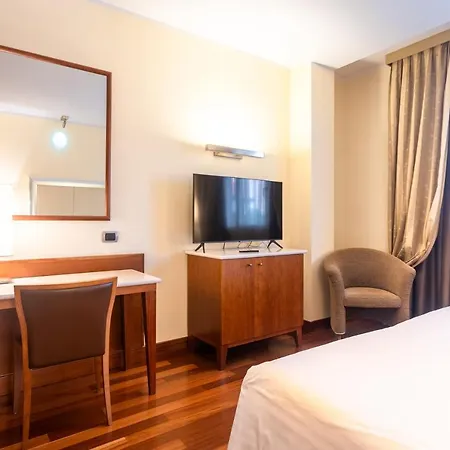 Airone - Ombrellone Incluso Al Bagno Dolce A Marina Dal 1 Giugno Al 28 Settembre Szálloda 4*