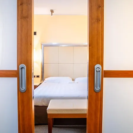 Hotel Airone