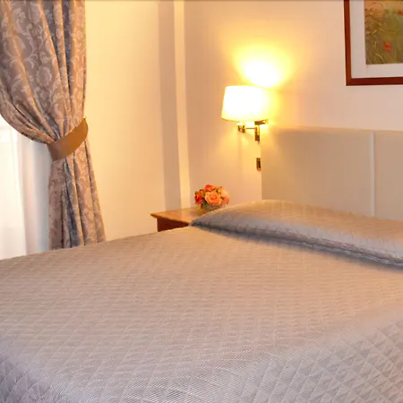 Airone - Ombrellone Incluso Al Bagno Dolce A Marina Dal 1 Giugno Al 28 Settembre 4* Grosseto
