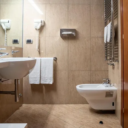 Hotel Airone 4*